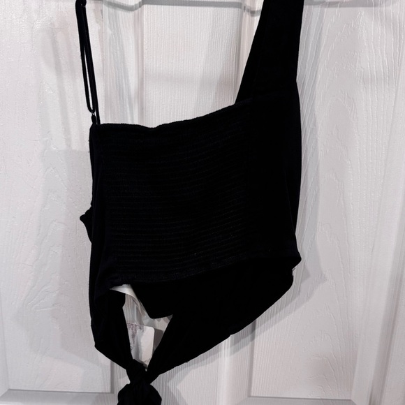 NWT Free People Black One Shoulder Crop Top - Picture 4 of 4